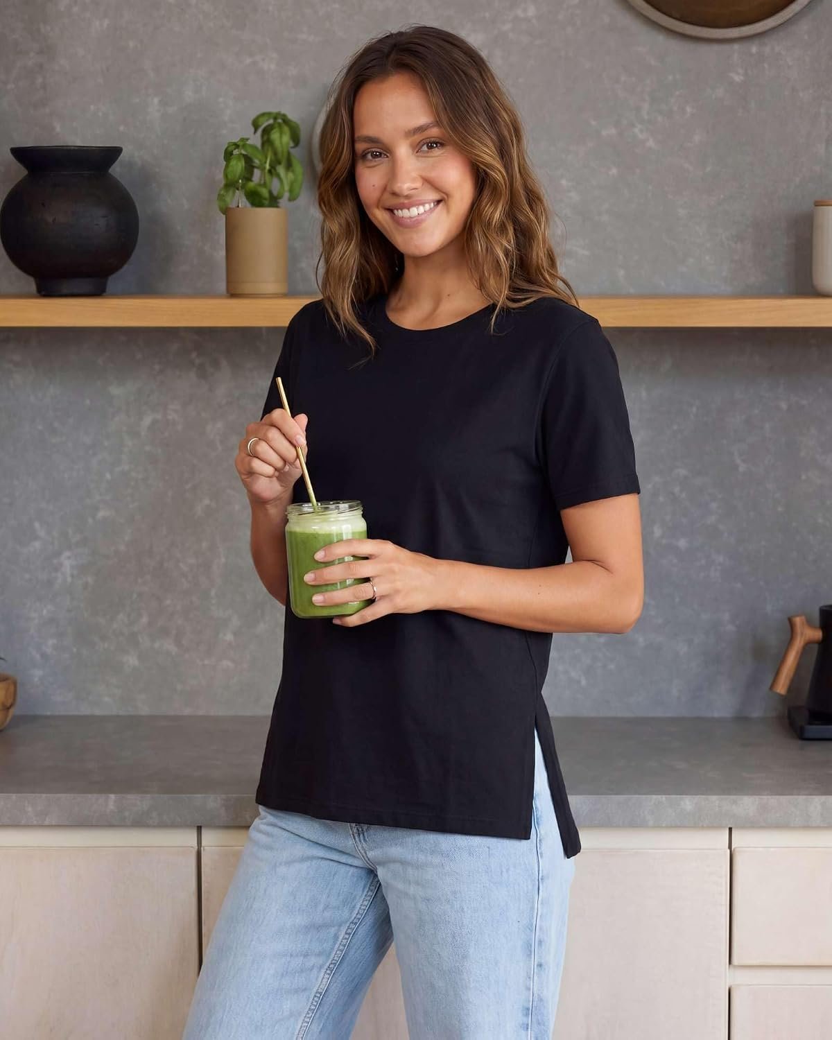 3-Pack Women’s Side-Slit Split-Hem Cotton Short Sleeve T-Shirts, Stretch Crew-Neck Casual Tops, Daily Outfit Tees for Spring & Summer